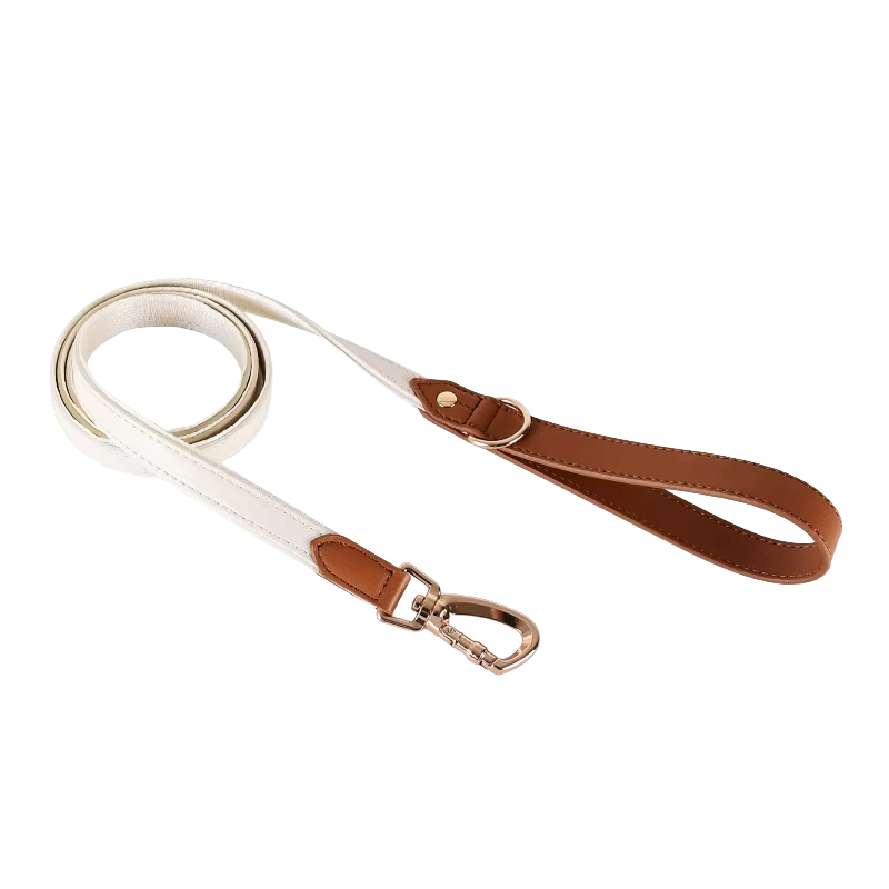 Lesă Câini din Piele Ecologică Crem cu Carabină Solidă | Animalique