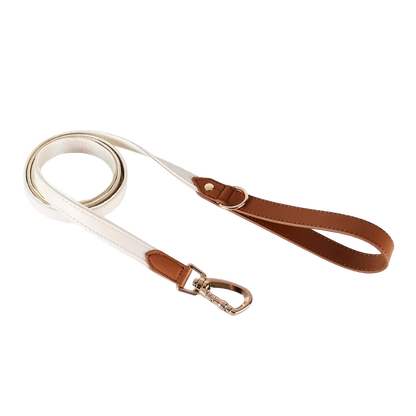 Lesă Câini din Piele Ecologică Crem cu Carabină Solidă | Animalique
